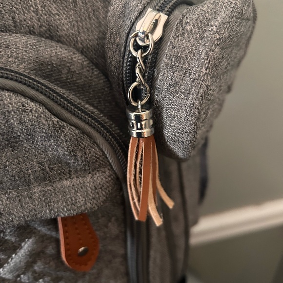 BabbleRoo Waterproof Diaper Bag Backpack Baby Essentials Travel Tote EUC - Picture 12 of 16